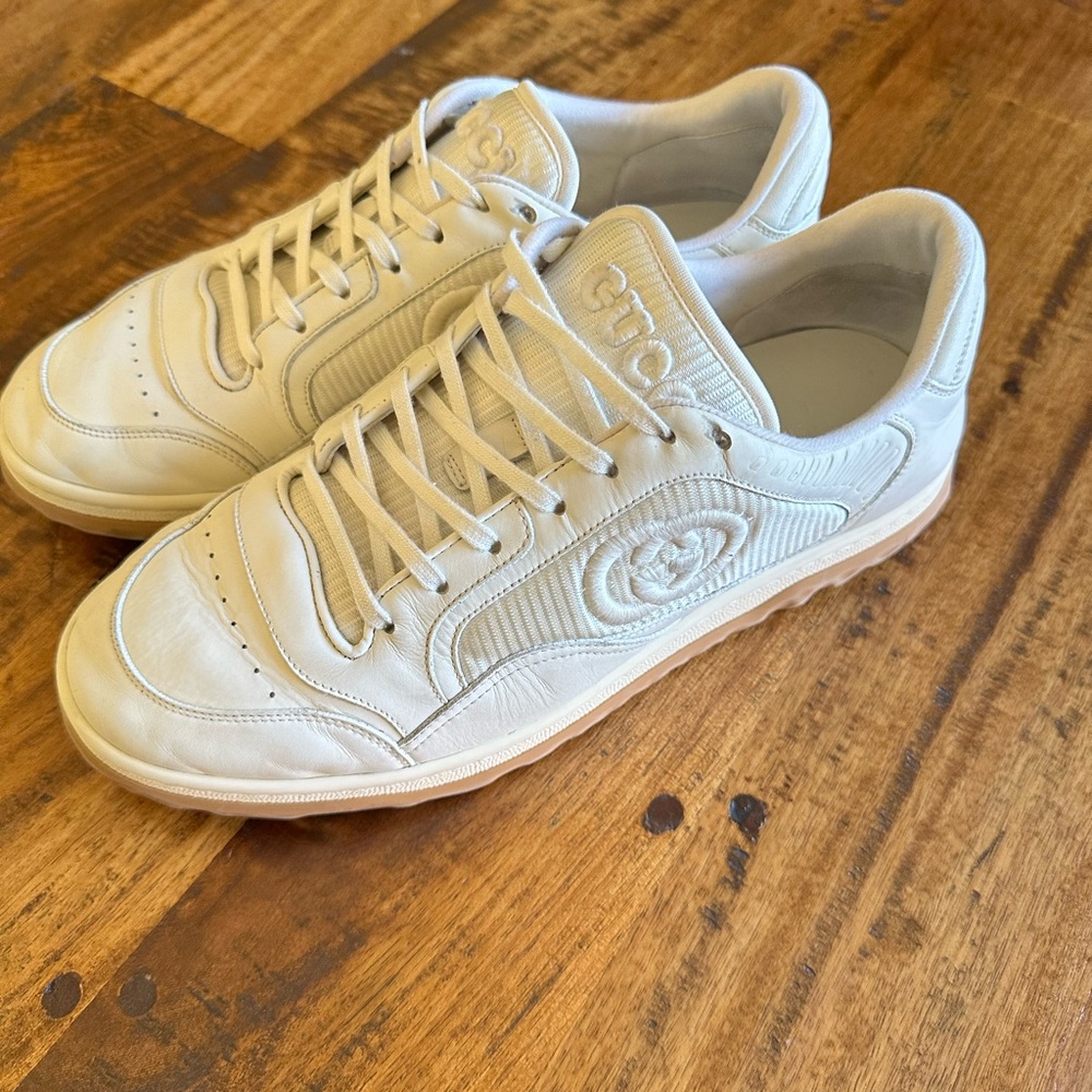 Gucci Men's Off-White Sneakers with Gum Sole
